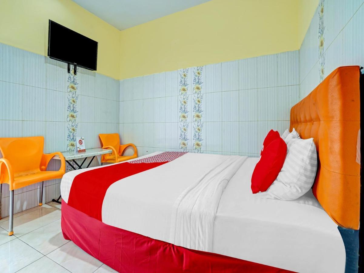 Oyo 90238 Hotel Nusantara Cirebon Eksteriør billede