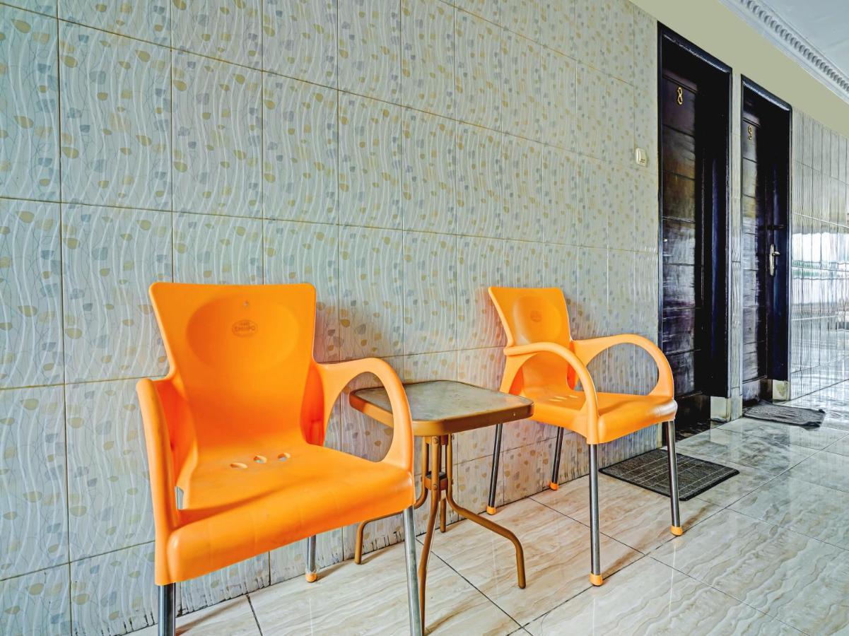 Oyo 90238 Hotel Nusantara Cirebon Eksteriør billede