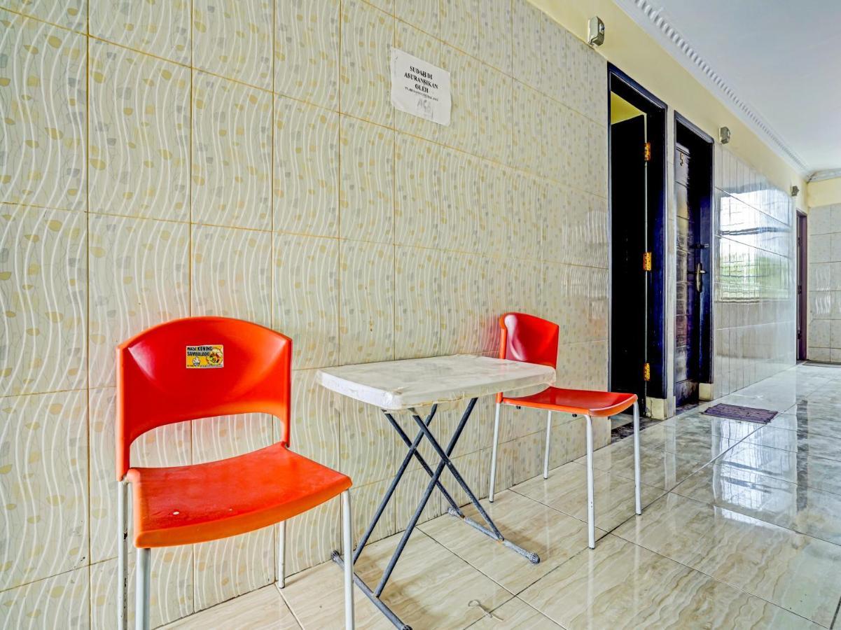 Oyo 90238 Hotel Nusantara Cirebon Eksteriør billede